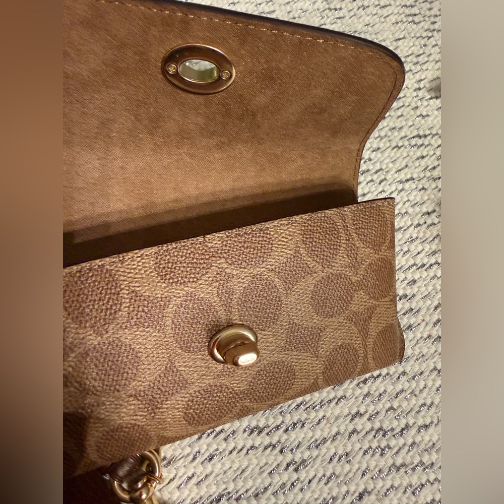 NWT! Coach glasses case with button closure and carry handle/clip. Authentic - Picture 6 of 15
